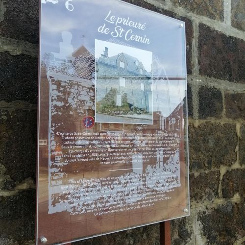 Signalétique réalisée par Cassiopub, agence à Aurillac (Cantal) et Rognac (Bouches-du-Rhône).