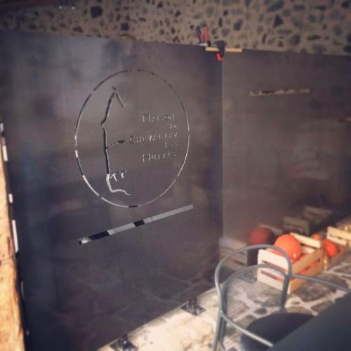 Décor et Stand réalisés par Cassiopub, agence à Aurillac (Cantal) et Rognac (Bouches-du-Rhône).