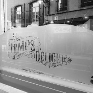 Vitrine : Habillez et personnalisez vos vitrines avec Cassiopub