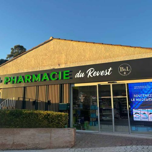 Enseignes réalisées par Cassiopub, agence à Aurillac (Cantal) et Rognac (Bouches-du-Rhône).